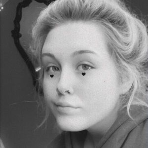 Meet your Posher, Katelyn